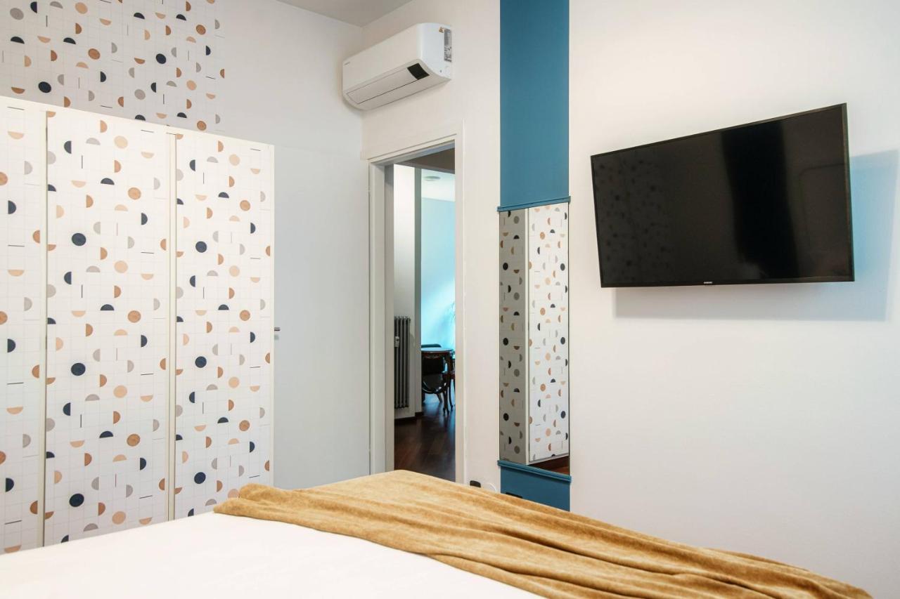 Blue Mood - By Myhomeincomo Cernobbio Exterior photo